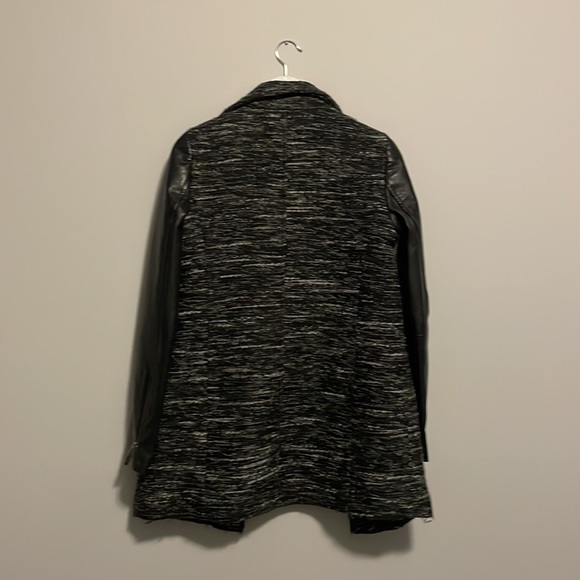 Modern, Wool Coat - Picture 2 of 6